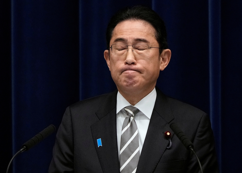 ［写真］政治資金問題などについて話す岸田首相（代表撮影/ロイター/アフロ）