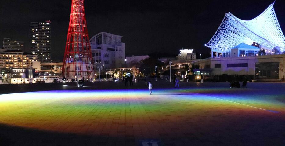 ［写真］「JIGAO（ジガオ）」の光景＝20日夜、神戸市中央区で（撮影：具志堅浩二）