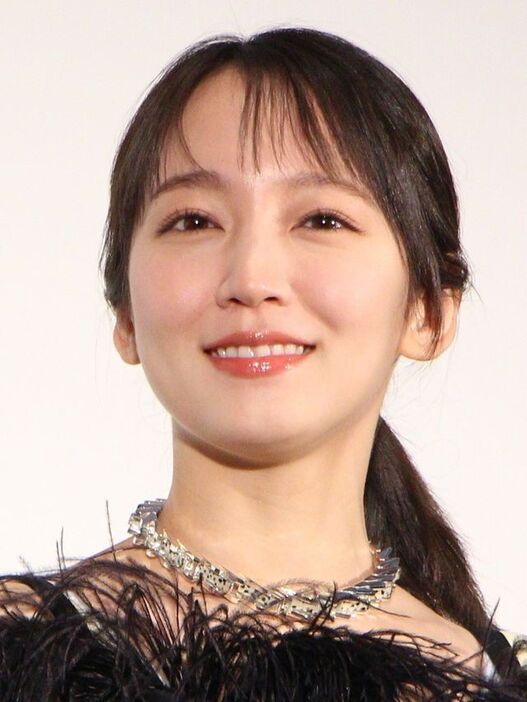 吉岡里帆さん