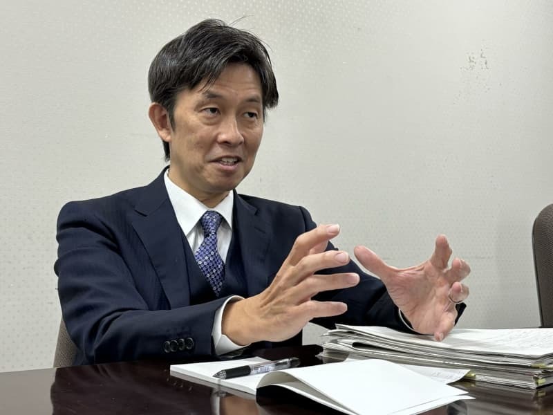 内閣官房デジタル市場競争本部の成田達治事務局次長＝１２月、東京都千代田区