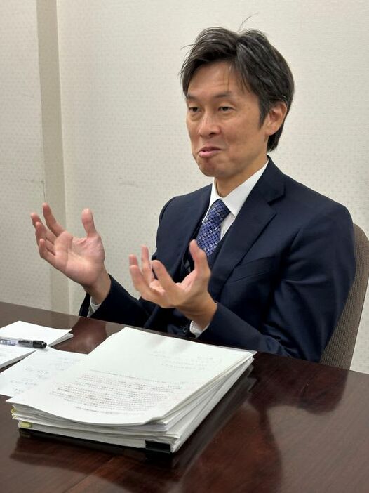 内閣官房デジタル市場競争本部の成田達治事務局次長＝１２月、東京都千代田区