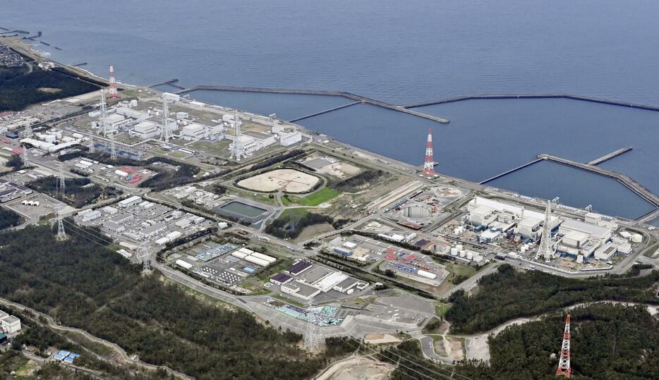 新潟県の東京電力柏崎刈羽原発＝2021年4月