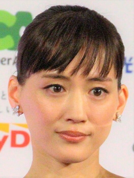 主演女優賞を獲得した綾瀬はるかさん