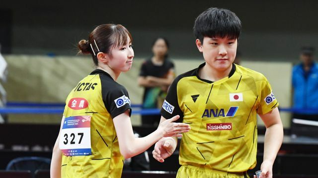 (左から)早田ひな選手と張本智和選手(写真:アフロ)