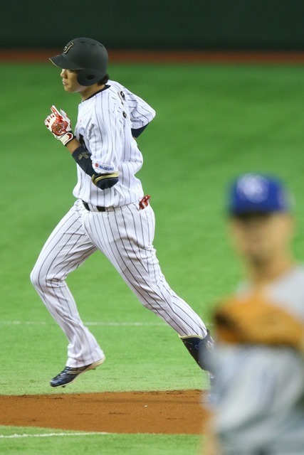 巨人・坂本が先制2ラン　日米野球第3戦（アフロスポーツ）