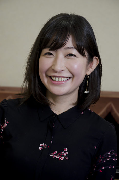 アコムのCMで大ブレーク 小野真弓が8年ぶりに写真集「36歳の