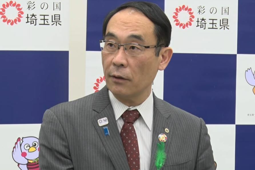 [画像]埼玉県の対策本部会議後に会見する大野知事