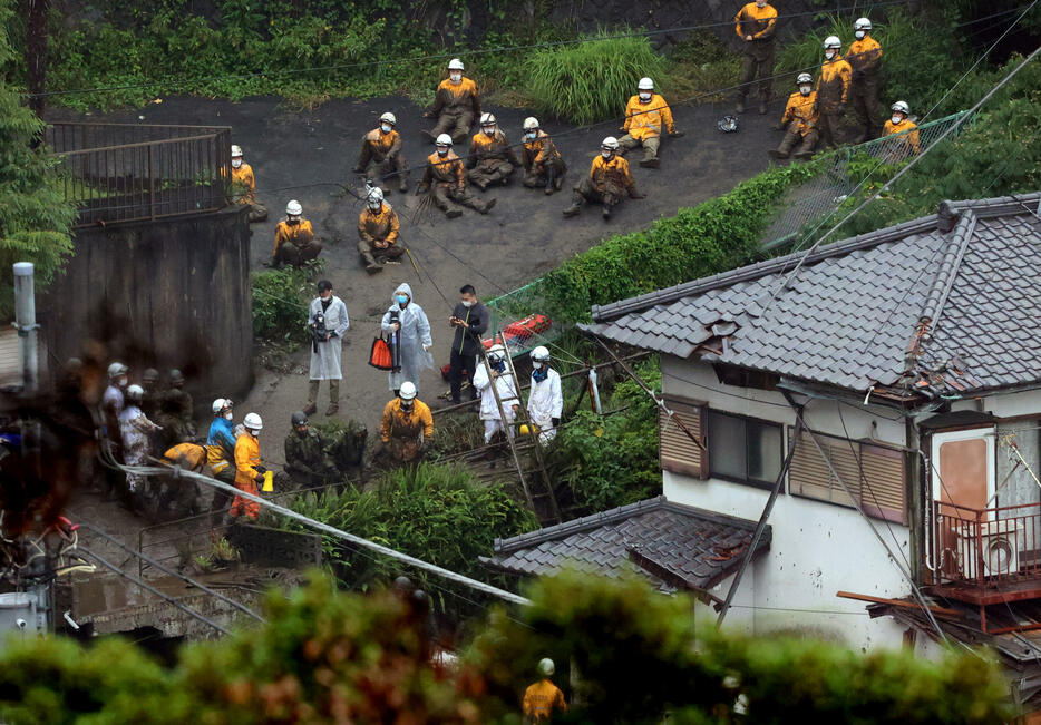 2021年7月に発生した土石流で、甚大な被害が出た静岡県熱海市。27人が死亡（災害関連死を含む）、依然として1人が行方不明（写真：つのだよしお/アフロ）