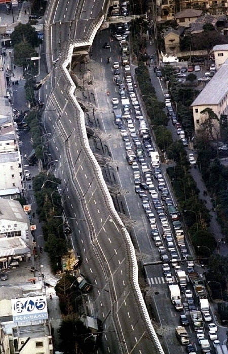 阪神淡路大震災被災地航空写真集　100日、365日 阪神淡路大震災被災地航空写真集 100日、365日 阪神淡路大震災被災