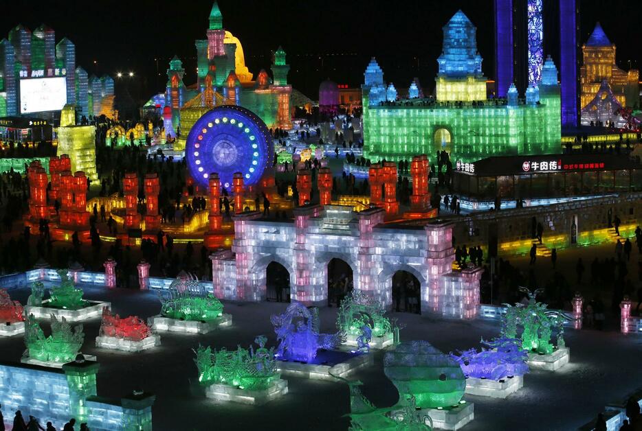 氷祭り開幕＝1月5日（ロイター/アフロ）