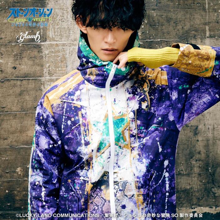 glamb ジョジョ　承太郎　スタープラチナ　ジョジョの奇妙な冒険 ジョジョの奇妙な冒険 スターダストクルセイダース【glamb】T
