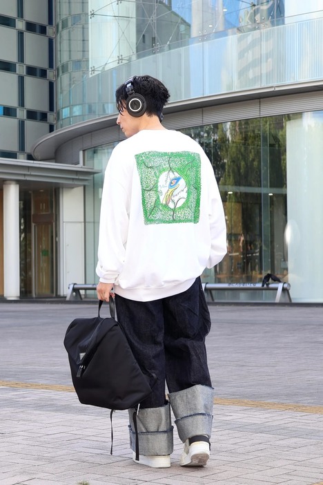 UNIQLO✖️スタジオジブリ　コラボ となりのトトロ L グレー スウェット おしゃれな大人が買ってよかった「UT × スタジオジブリ」は