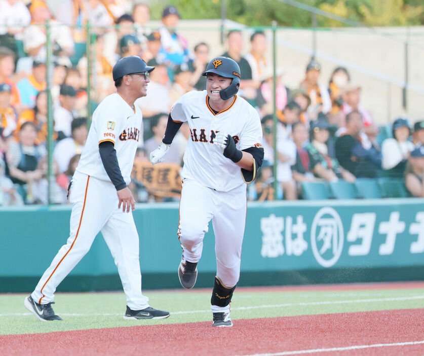 萩尾匡也 ユニホーム 萩尾匡也選手です！ 先日は地元九州で良いホームラン打ってまし