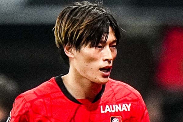 古橋亨梧の目線でモデルに！？ アウェイユニフォーム撮影の裏側