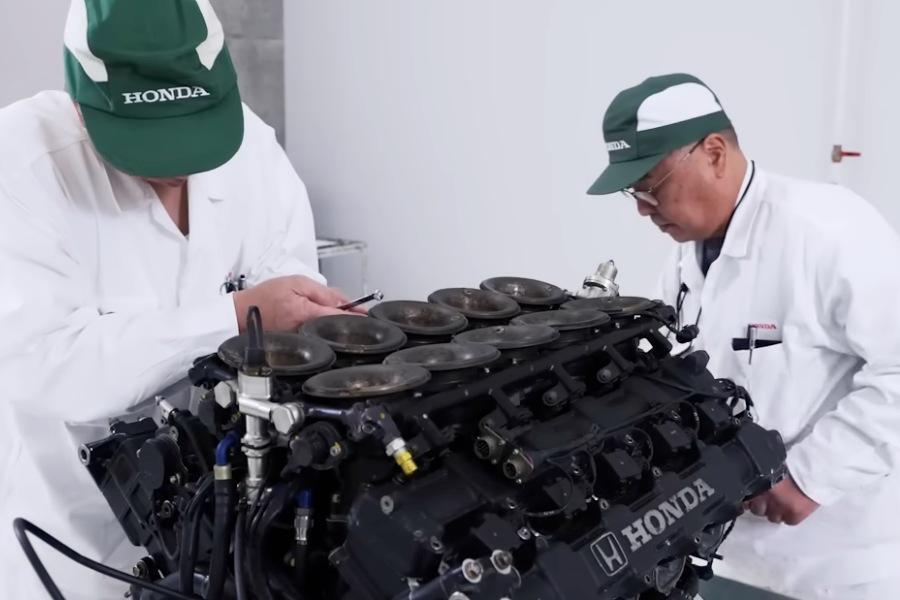 セナ　エンジン　6v アイルトン・セナが実際にF1で使用したエンジン、オークションに
