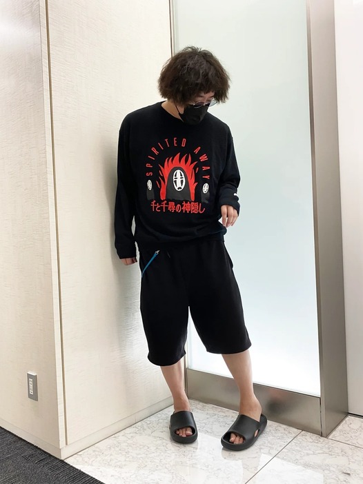 【UNIQLO スタジオジブリ】スウェット 千と千尋の神隠し UNIQLO ジブリコラボ スウェット 千と千尋の神隠し Lサイズ