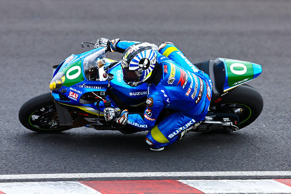 鈴鹿8耐特集 | 決勝まであと4日】脚出しライディング解禁の津田