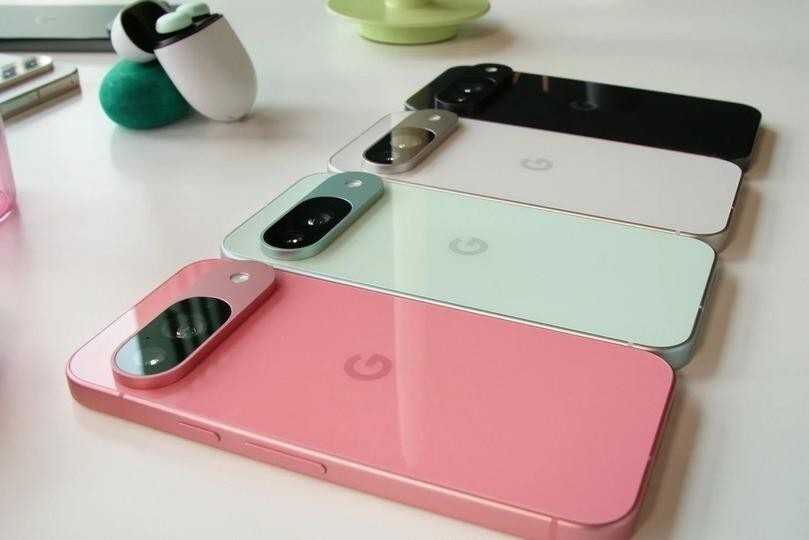 Google Pixel - こんばんは Google Pixel Fold Case with Pen Holder and Hinge Protection