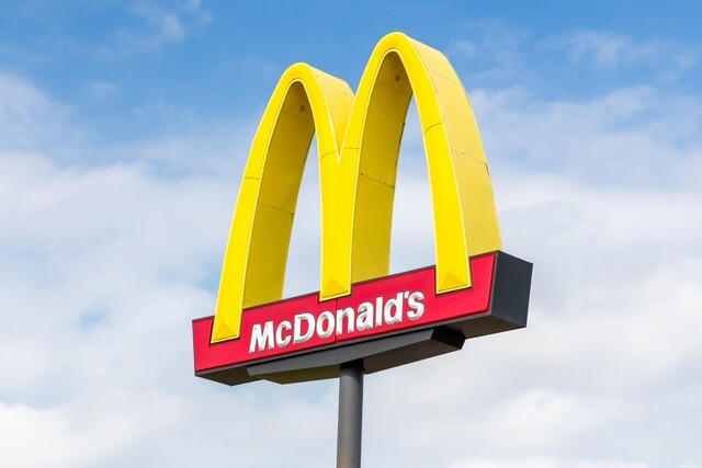 昭和〜平成の「マクドナルド」！？ 懐かしい「看板」に反響