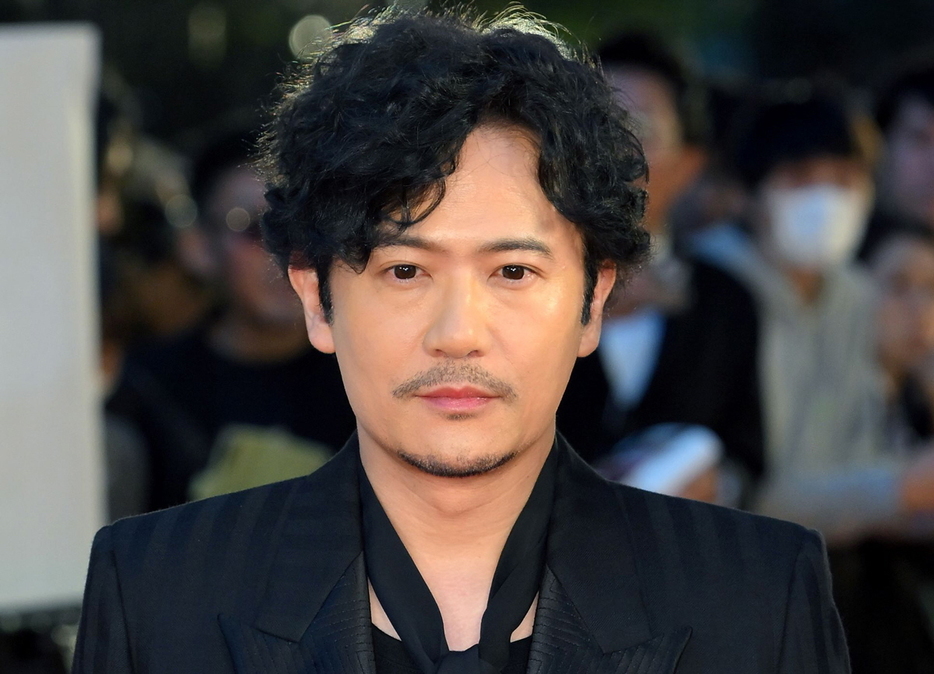 SMAP - ⚠️早い者勝ち⚠️超激レア⚠️元SMAP 稲垣吾郎 サインボール 黄 1000日分の78稲垣吾郎。思い思われ振り振られ。｜Reina Kamei