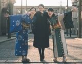 NHK朝ドラ『あんぱん』撮影現場での三姉妹（今田美桜含む）