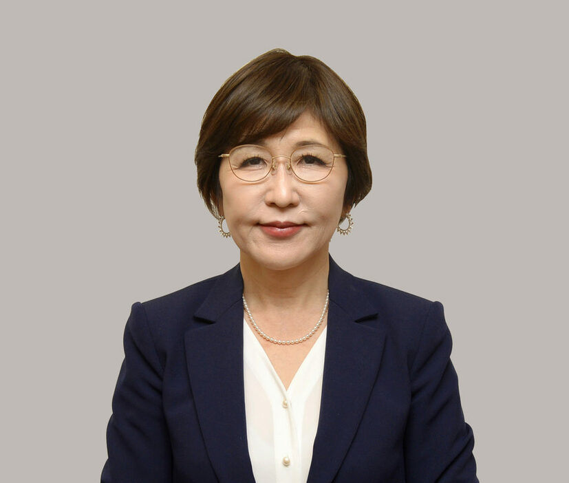 稲田朋美氏