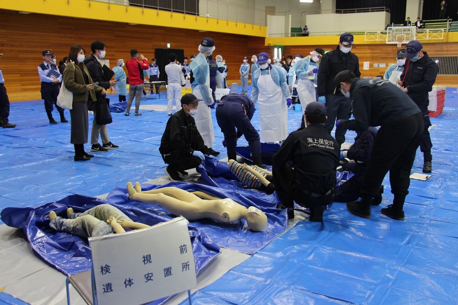 千葉県などが主催した訓練の様子＝2023年11月15日