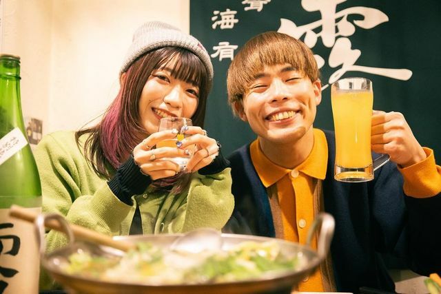 結婚を発表したでか美ちゃんとサツマカワRPGさん（でか美ちゃんのインスタグラムより）