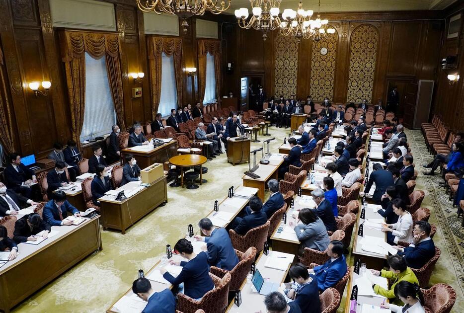 集中審議を実施した参院予算委＝15日午前