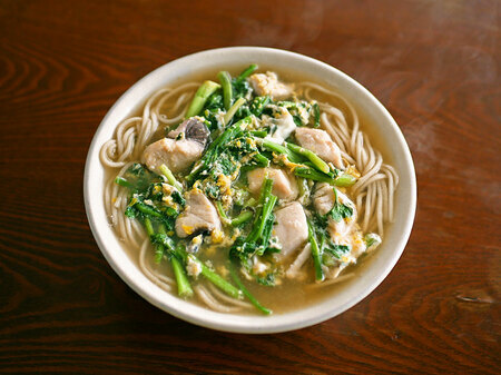 せりと鰆のっけ蕎麦。