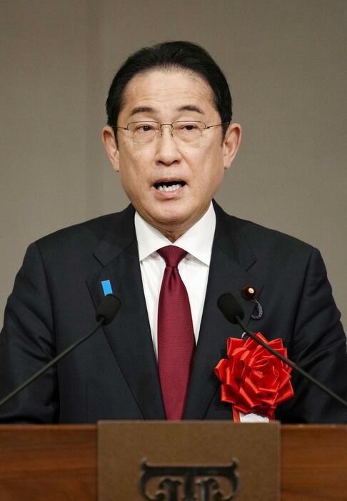 日本商工会議所の通常会員総会であいさつする岸田首相＝22日午後、東京都千代田区