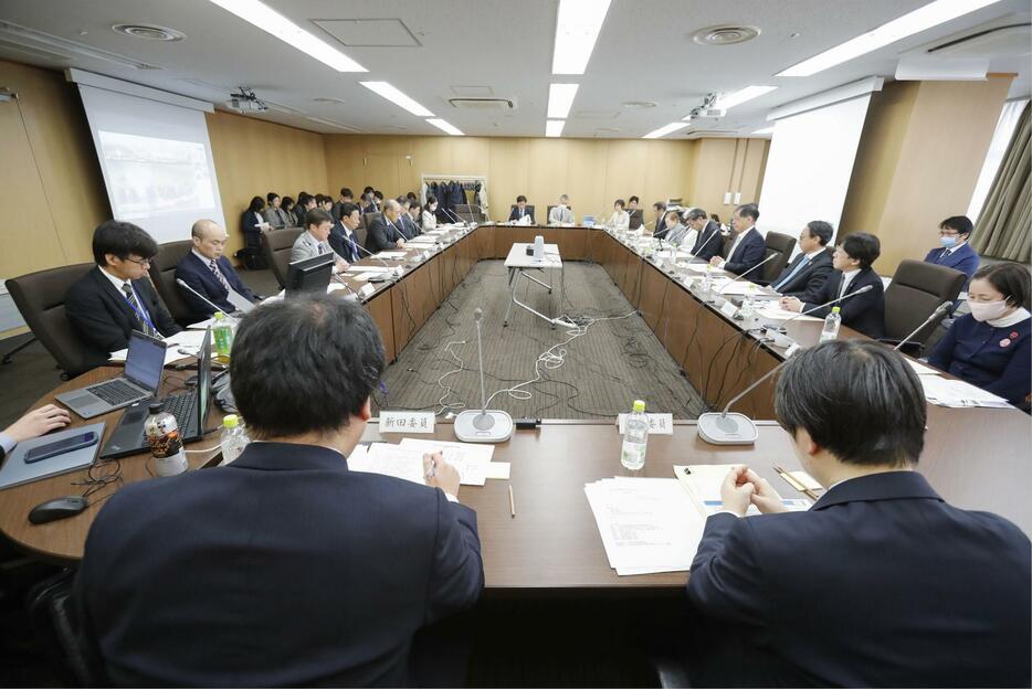 認知症の人が暮らしやすい共生社会に向け開かれた関係者会議＝28日午前、東京・霞が関