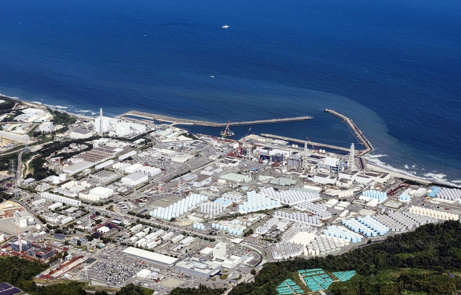 処理水の海洋放出が始まった東京電力福島第1原発＝2023年8月