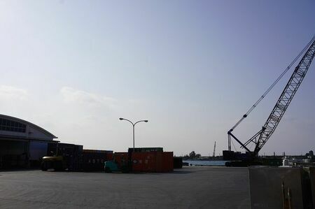 ストライキが解除された石垣港＝１３日午前９時ごろ、石垣市浜崎町