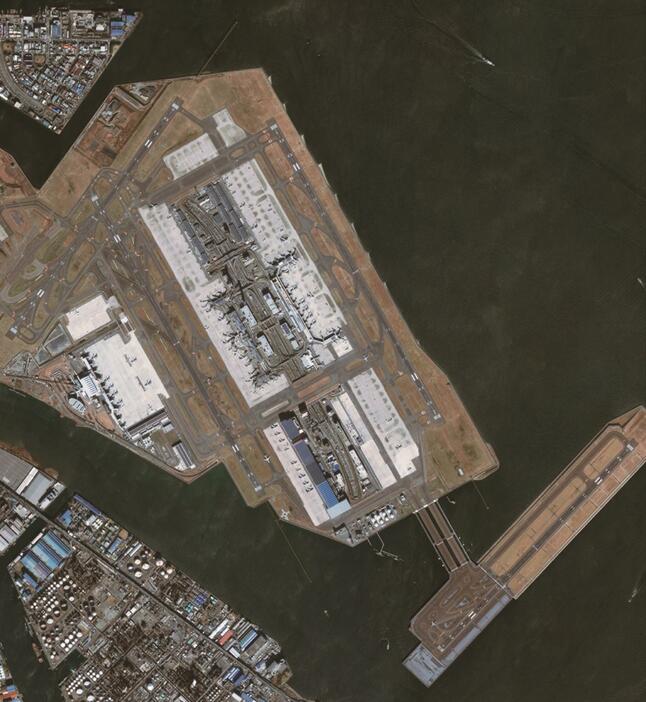 写真3 衛星画像により俯瞰する羽田空港（撮影2010年（平成22年）12月17日、IKONOS (C) DigitalGlobe）