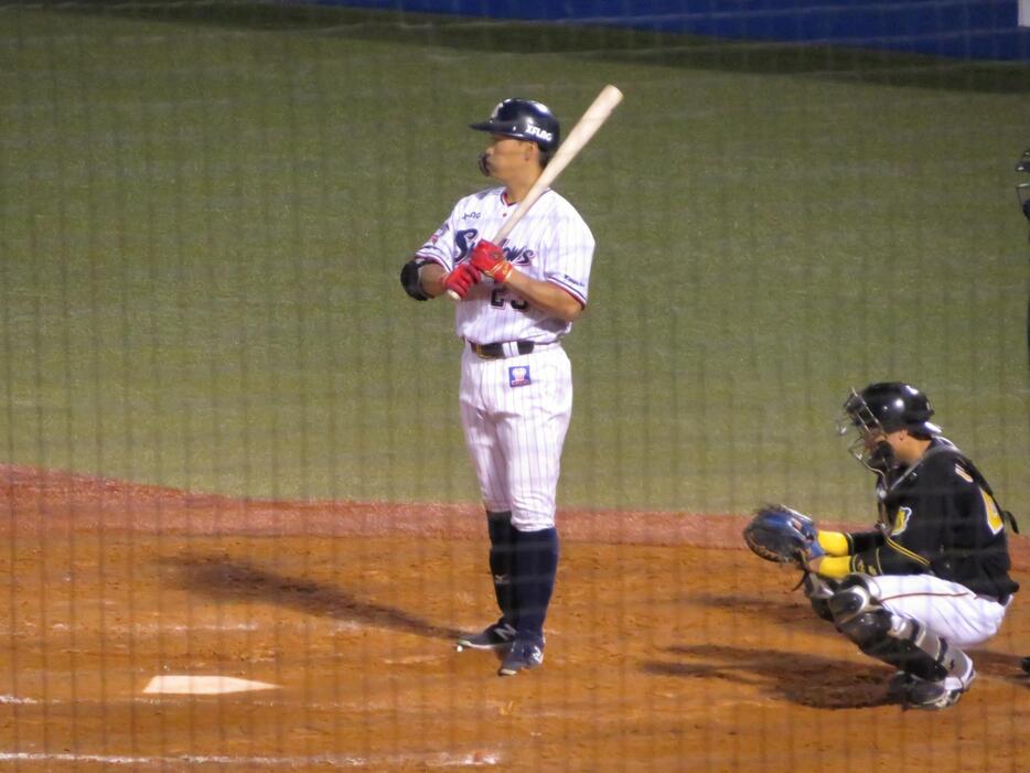 ヤクルト青木への相次ぐ危険球に冷静な小川監督が激怒