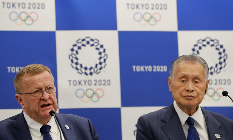 IOC調整委員会のジョン・コーツ委員長（左）と組織委の森喜朗会長（写真：ロイター/アフロ）