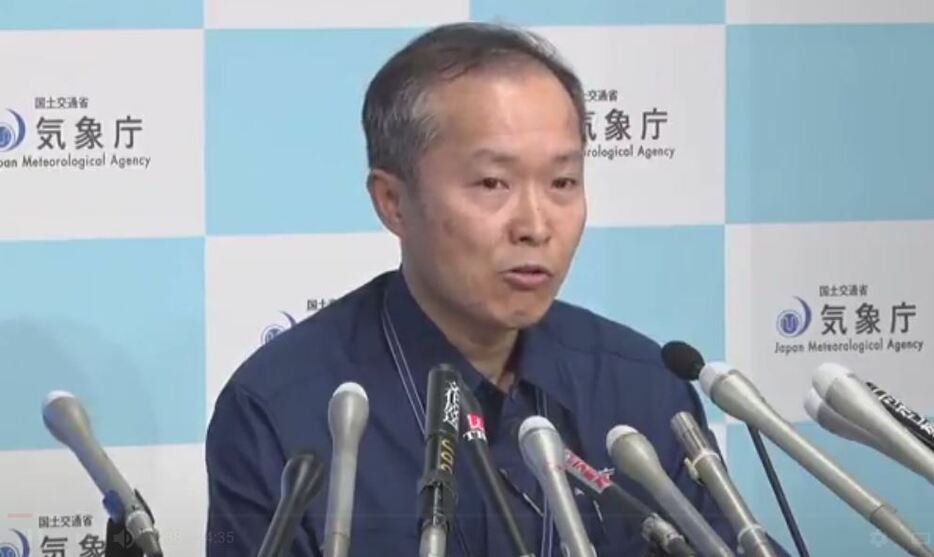 [画像]会見する気象庁・松森課長