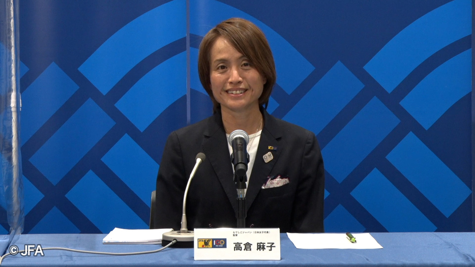 [写真]東京五輪代表メンバーを発表する高倉監督