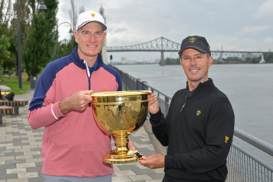 米キャプテンのジム・フューリック（左）、世界選抜キャプテンのマイク・ウィア（右）(Ben Jared／PGA TOUR via Getty Images)