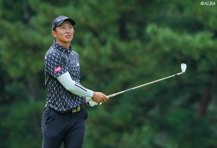 岩崎亜久竜が上位浮上　今季2勝目に向け視界良好