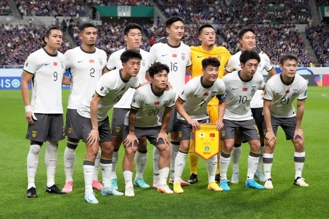 日本に惨敗を喫した中国代表。24年ぶりのW杯出場に向けて厳しい船出となった。(C)Getty Images