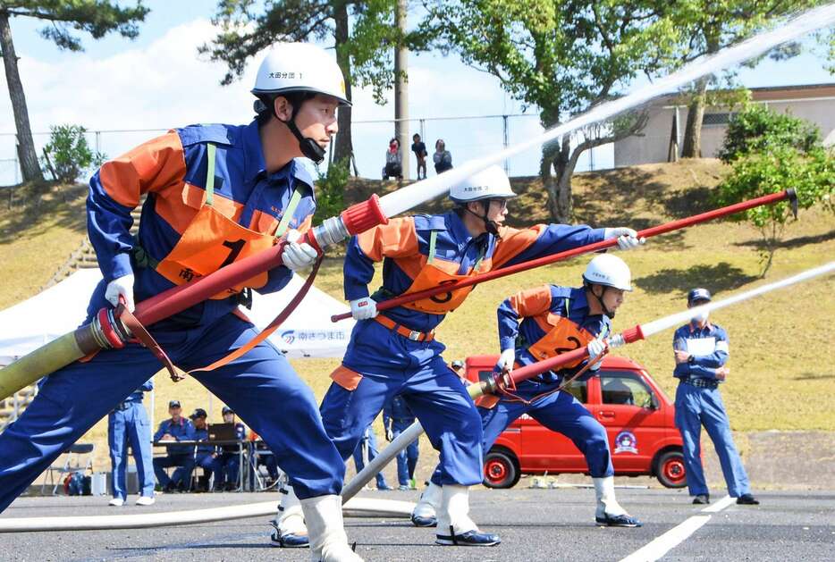 〈資料写真〉２０２３年６月、南さつま市で開催された市消防操法大会（写真と本文は関係ありません）