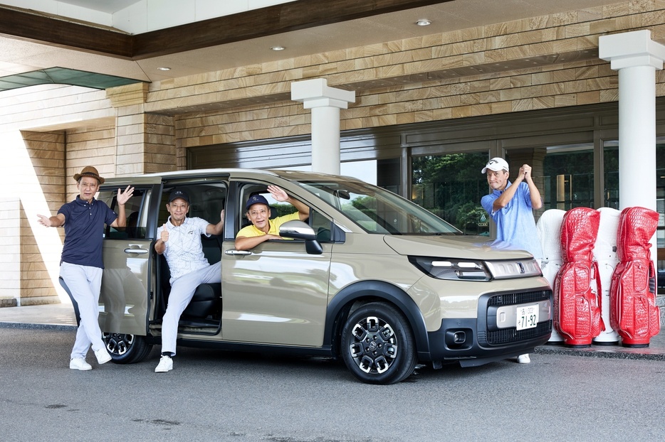 小沢コージがキッチリ4人は乗れる！