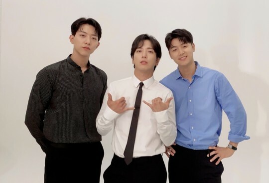 ＣＮＢＬＵＥのイ・ジョンシン、ジョン・ヨンファ、カン・ミンソク（左から）