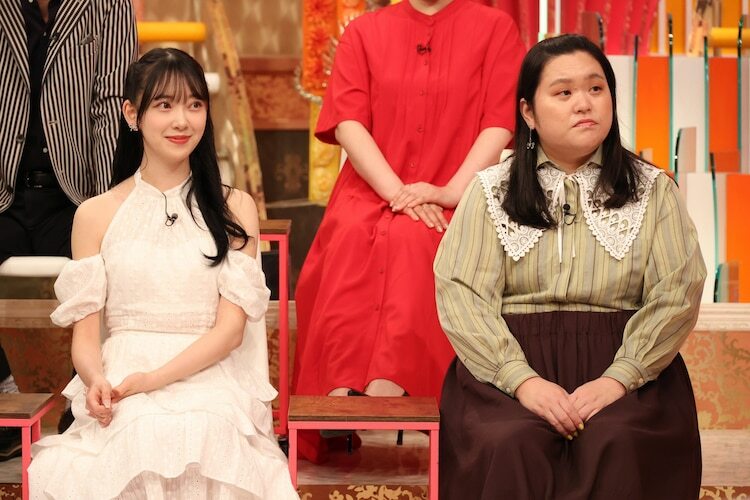 お茶好き仲間の（左から）堀未央奈、ぼる塾・田辺。(c)フジテレビ