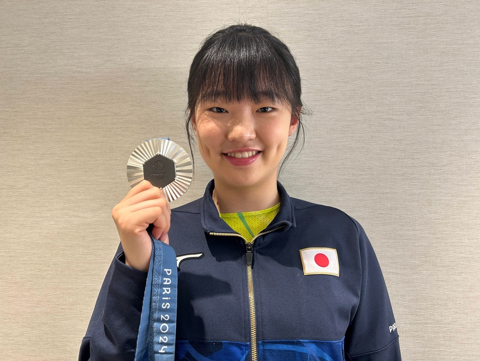 パリ五輪から帰国した張本美和