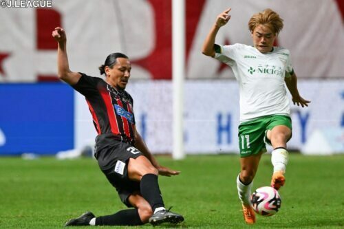 札幌と東京Vが対戦した [写真]＝Getty Images