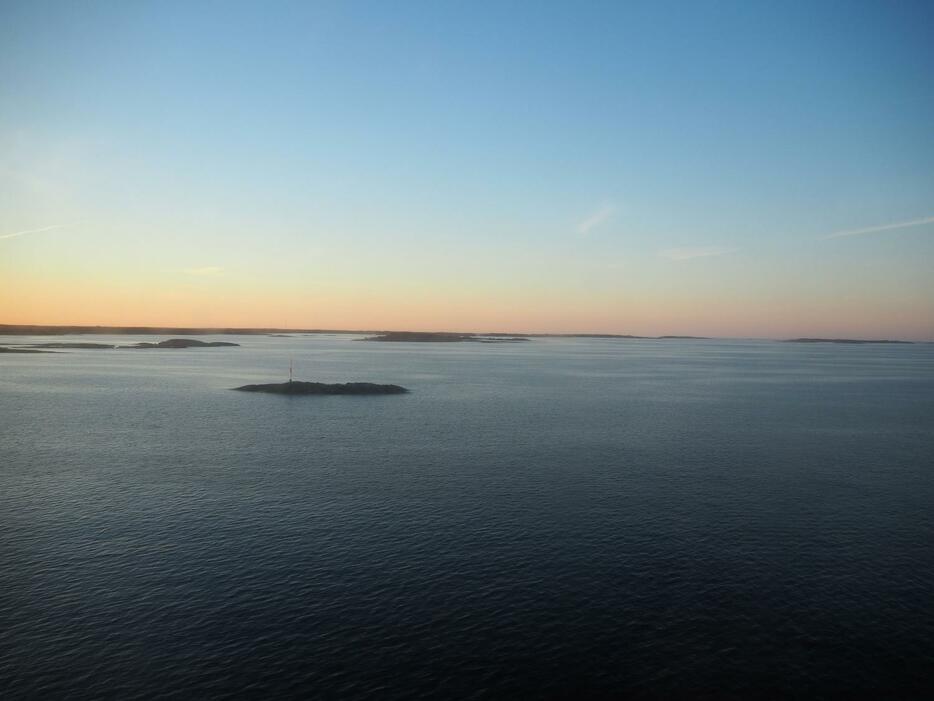 ストックホルムに近づくに連れ、見えてきた群島