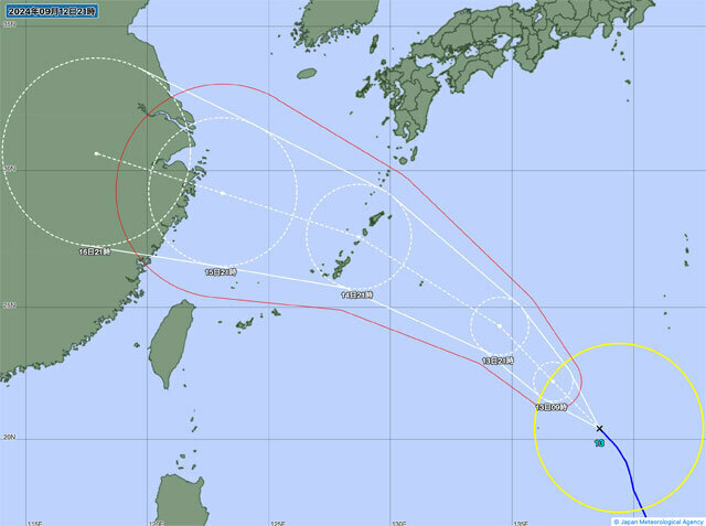 12日午後9時の台風13号の経路図（気象庁のサイトから）